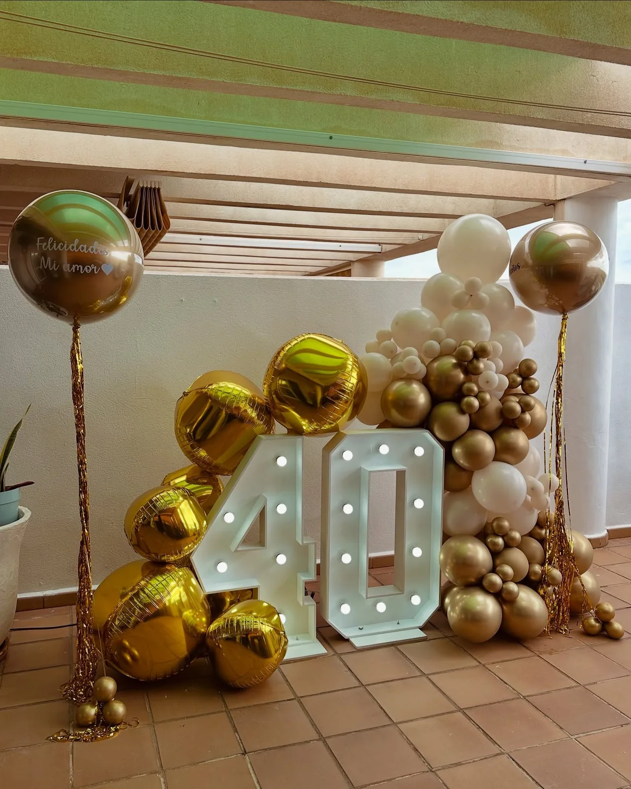 Decoración para cumpleaños adultos realizada por Mi Fiesta Málaga